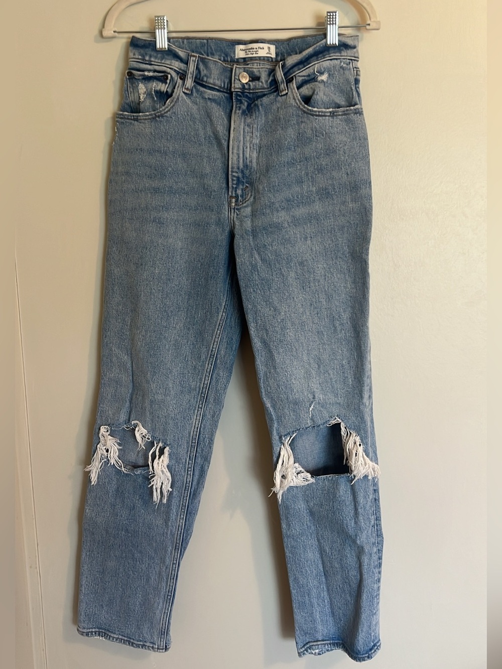 Abercrombie & Fitch Light Blue The 90s Straight Ultra high Rise Distressed Jeans